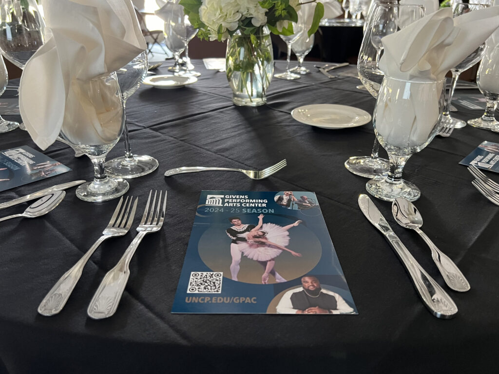 Enhance your experience with a pre-show dinner